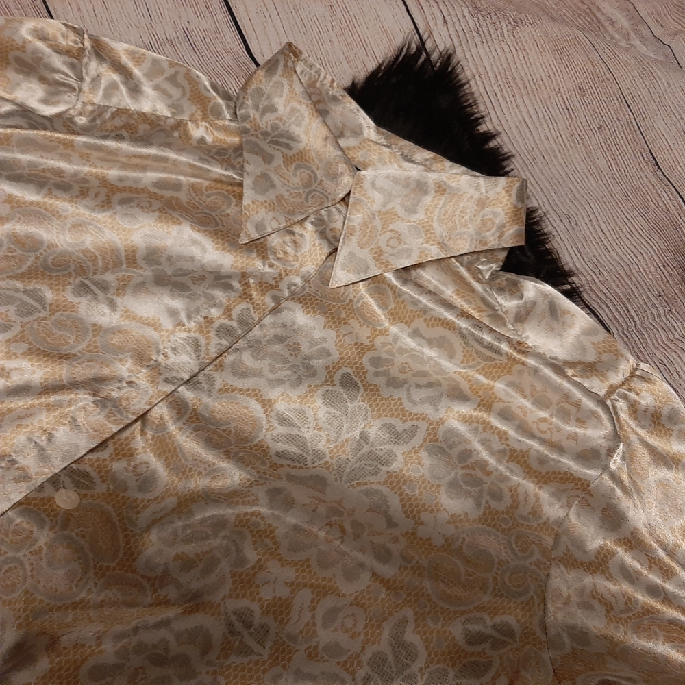Apostrophe Gray, white and gold long sleeve blouse - Picture 13 of 14
